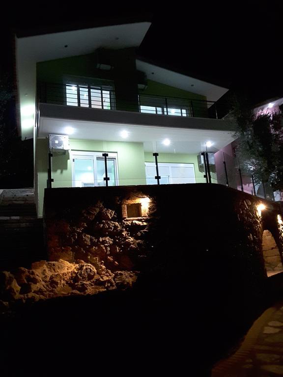 Shiraz Villas 卡拉马塔 外观 照片