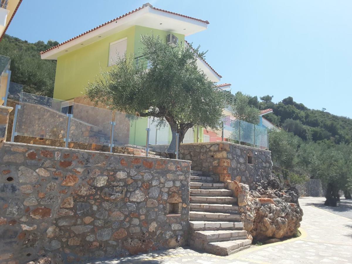 Shiraz Villas 卡拉马塔 外观 照片